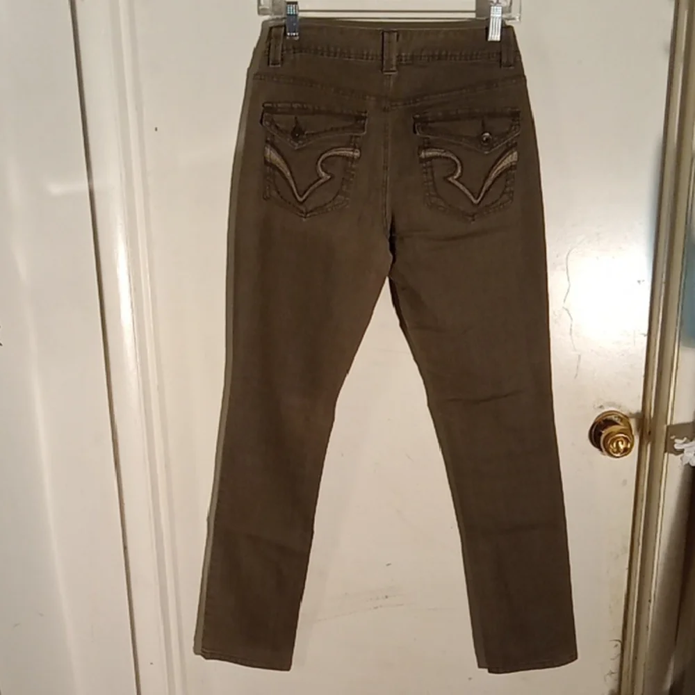Woman's jeans, some kind of light brown. Good stretch. Size 6.